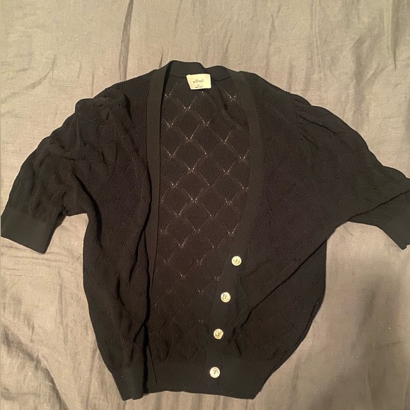Aritzia Dainty Cardigan - Picture 3 of 3